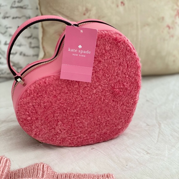 🆕 KATE SPADE | Love Shack Heart Crossbody Pink Pomegranate Faux Fur - Picture 5 of 16